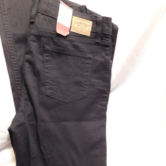 Signature By Levi's Strauss Bootcut Tummy Slimming Black Size 10 NEW - Picture 1 of 7
